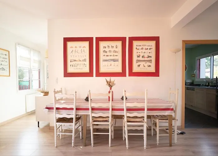 Typique Avec A Pied * アルカション