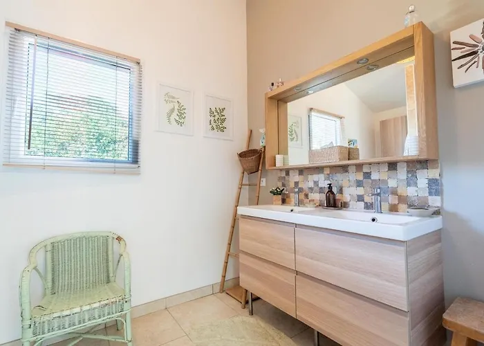 Typique Avec A Pied ヴィラ